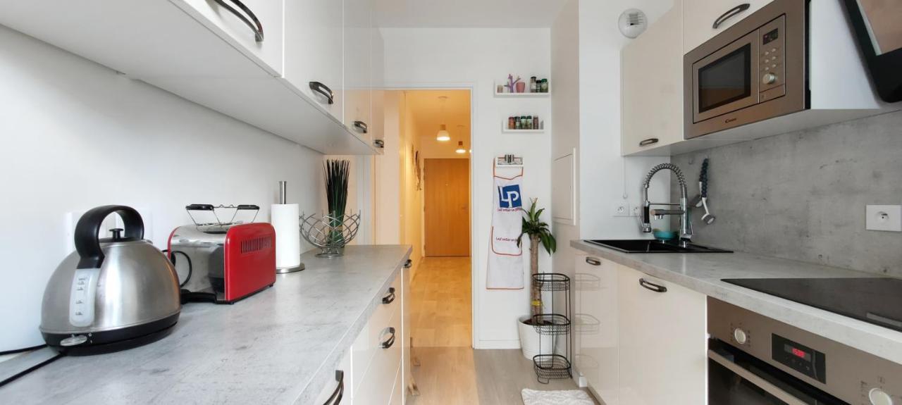 Chic Apart With Parking Near Paris Appartamento Épinay-sur-Seine Esterno foto